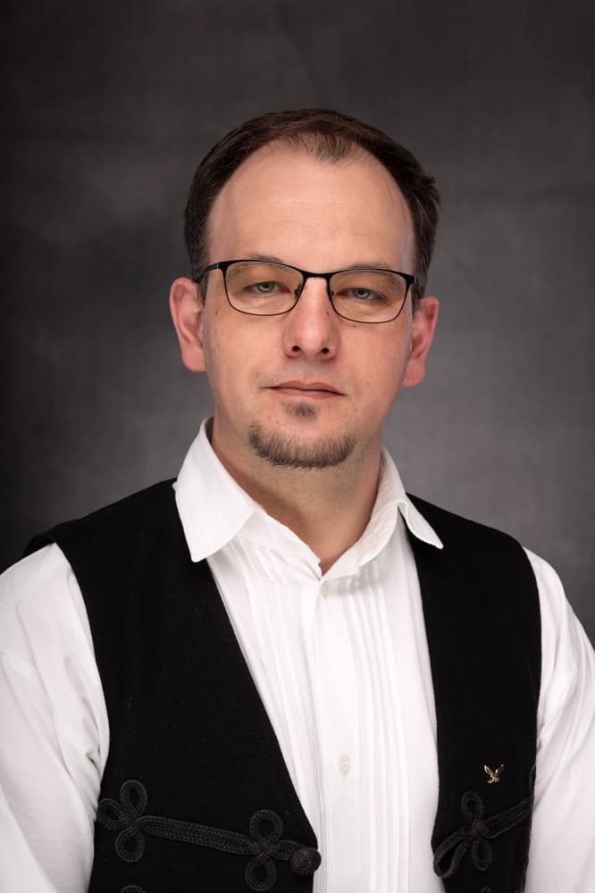 Tőke Ervin Szervező