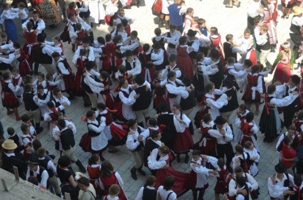 23. Csűrdöngölő - gyermek és ifjúsági néptánctalálkozó - 2013. május (fotó Iochom Zsolt)